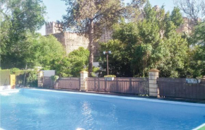 Beautiful home in El Coronil with Outdoor swimming pool, WiFi and Outdoor swimming pool, El Coronil